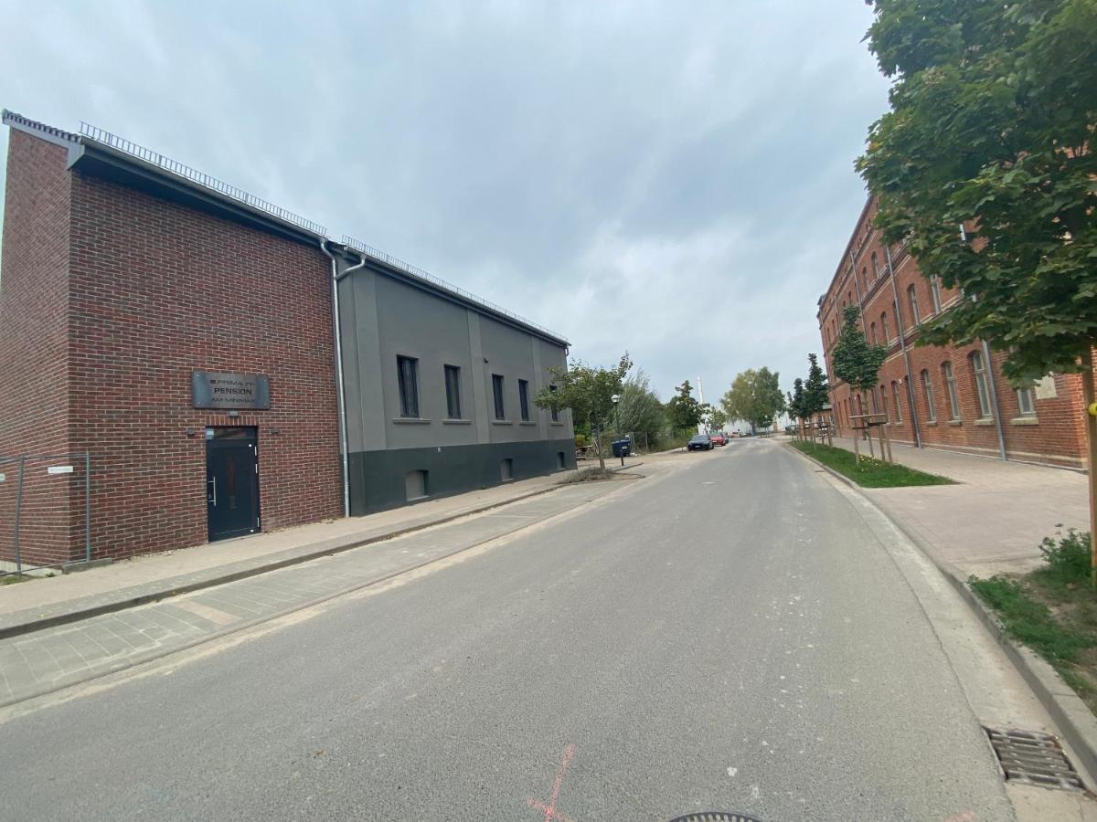 Prima Inn Unterkunft Direkt Ueber Der "Bar Am Minimax" Neuruppin Zewnętrze zdjęcie