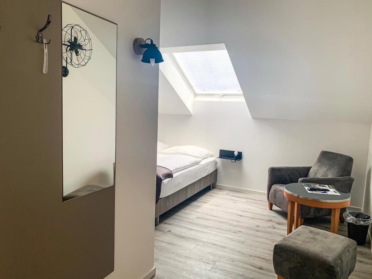 Prima Inn Unterkunft Direkt Ueber Der "Bar Am Minimax" Neuruppin Zewnętrze zdjęcie
